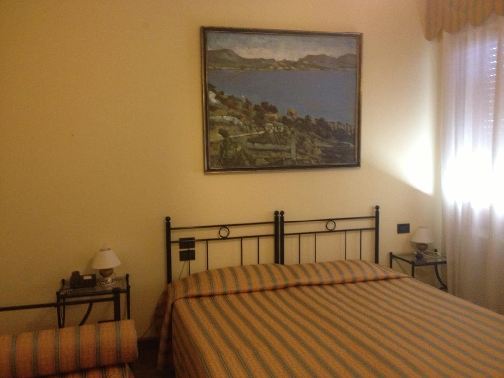 Guesthouse Alloggi Agli Artisti Venezia Camera foto