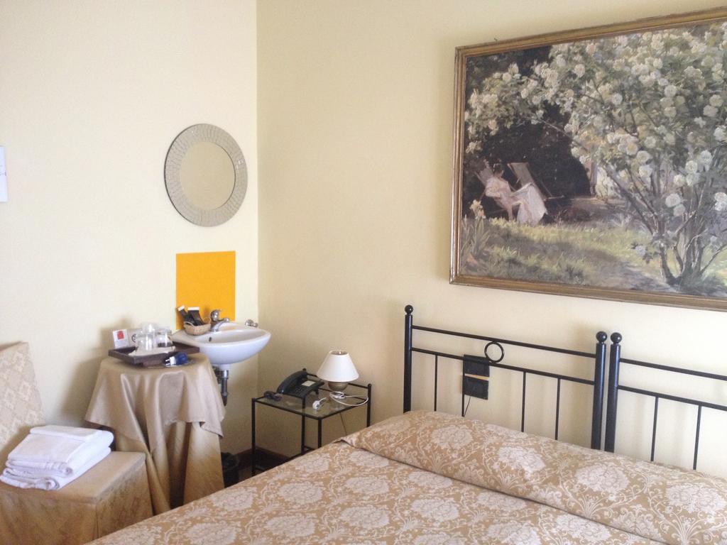 Guesthouse Alloggi Agli Artisti Venezia Camera foto
