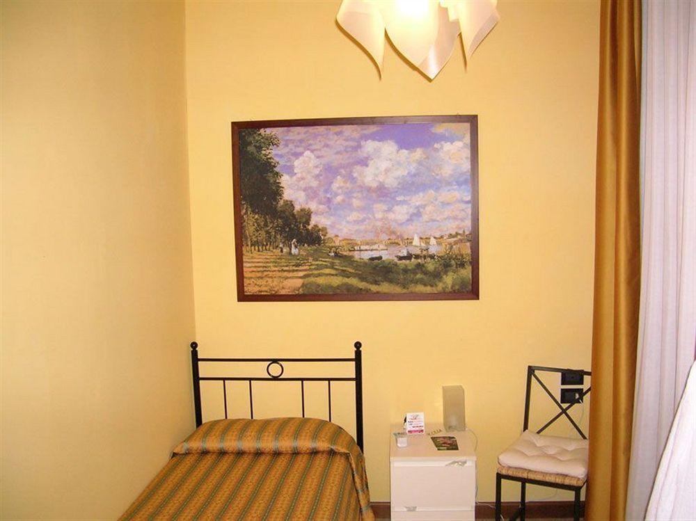 Guesthouse Alloggi Agli Artisti Venezia Esterno foto