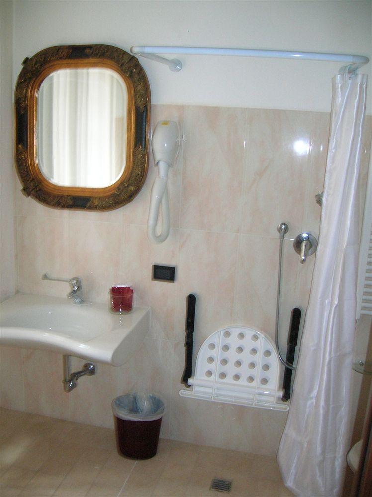 Guesthouse Alloggi Agli Artisti Venezia Esterno foto