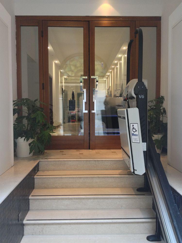 Guesthouse Alloggi Agli Artisti Venezia Esterno foto