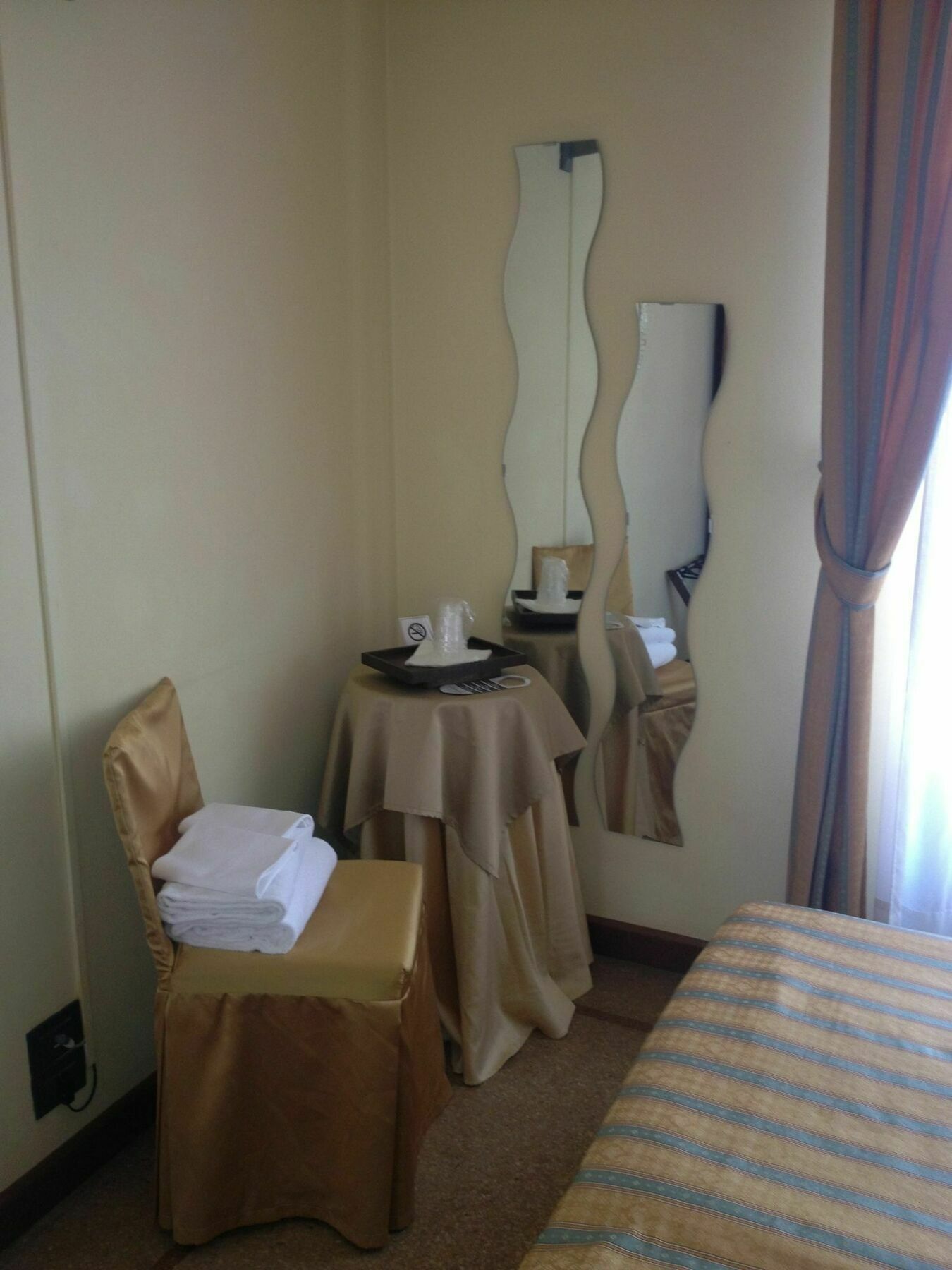 Guesthouse Alloggi Agli Artisti Venezia Esterno foto