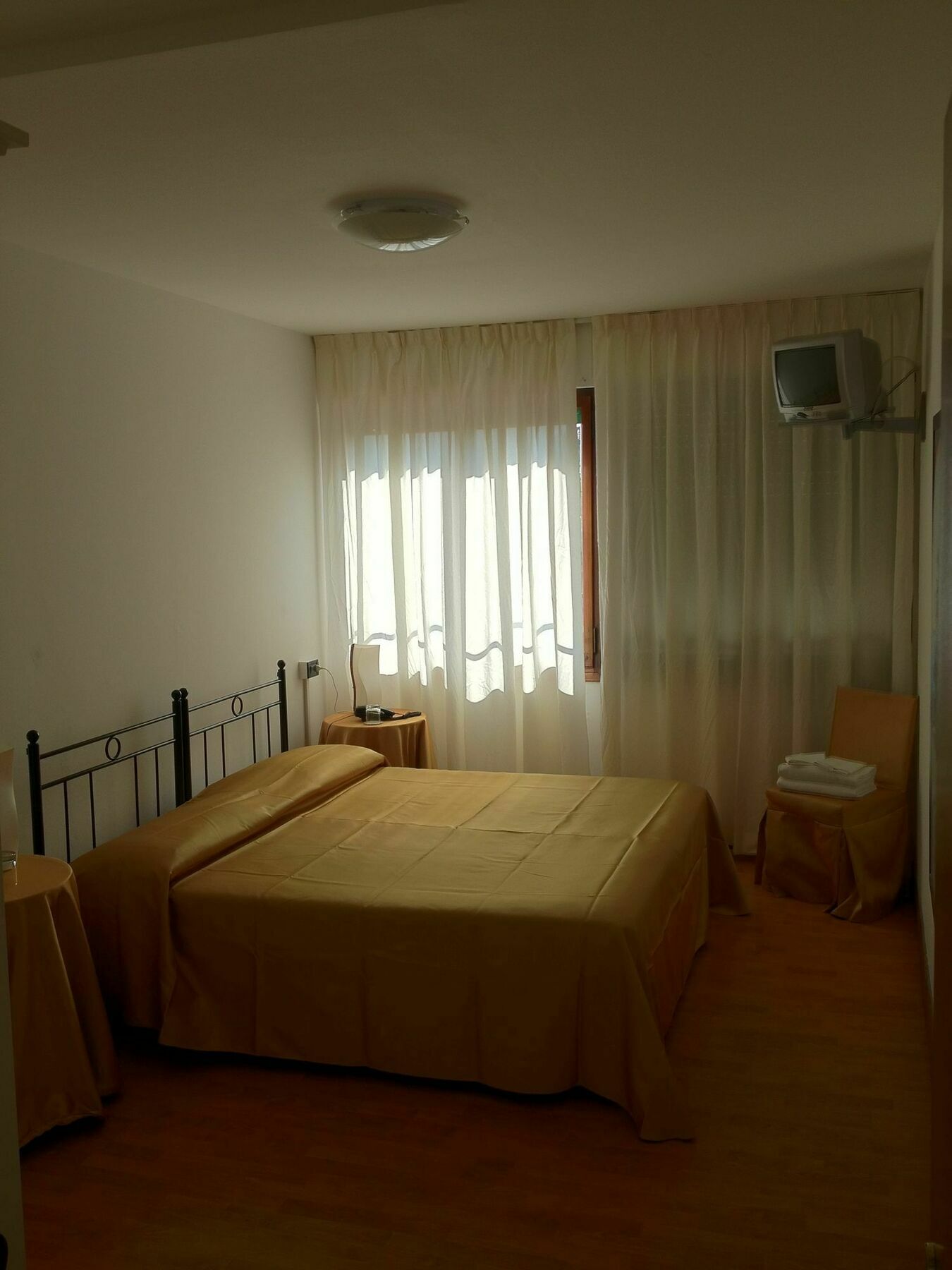 Guesthouse Alloggi Agli Artisti Venezia Esterno foto